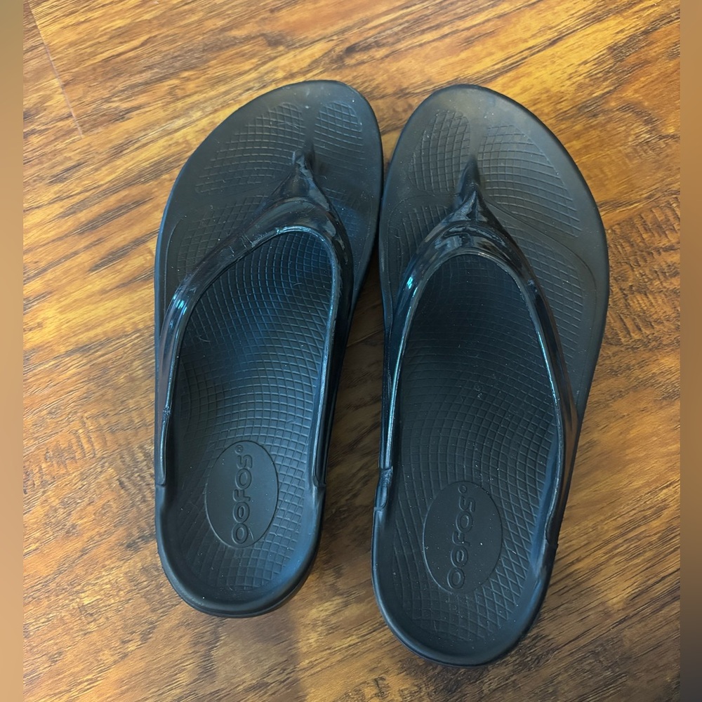 Oofos sandals
